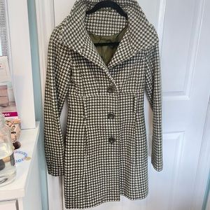 Green & White Trench Coat XS